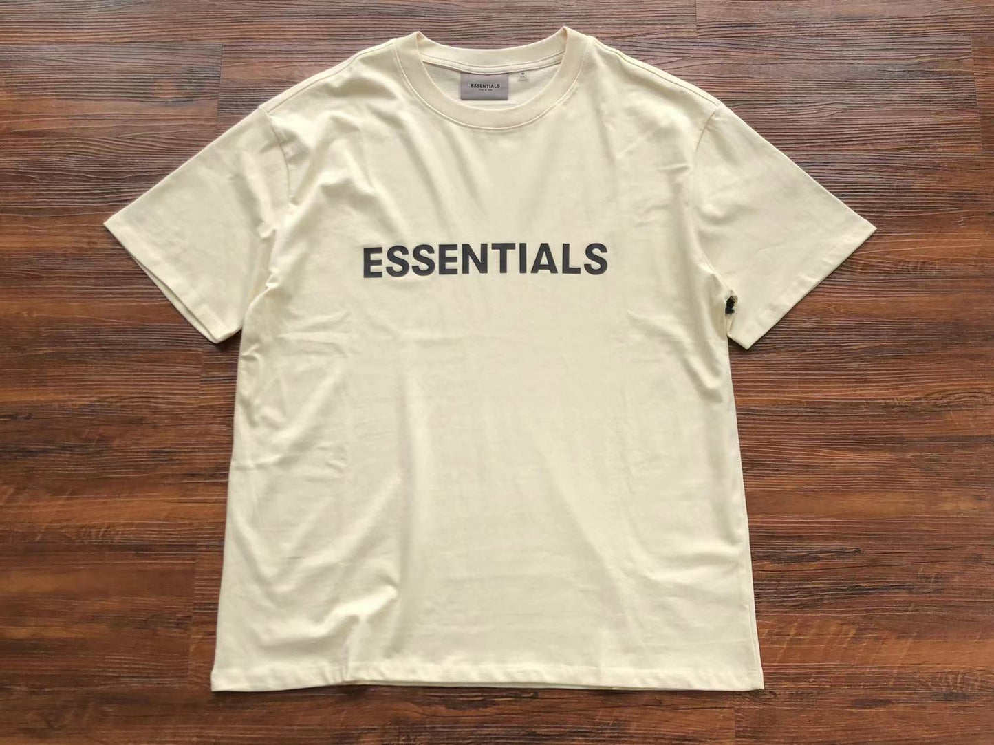 FOG Essentials Tshirt Hk321304