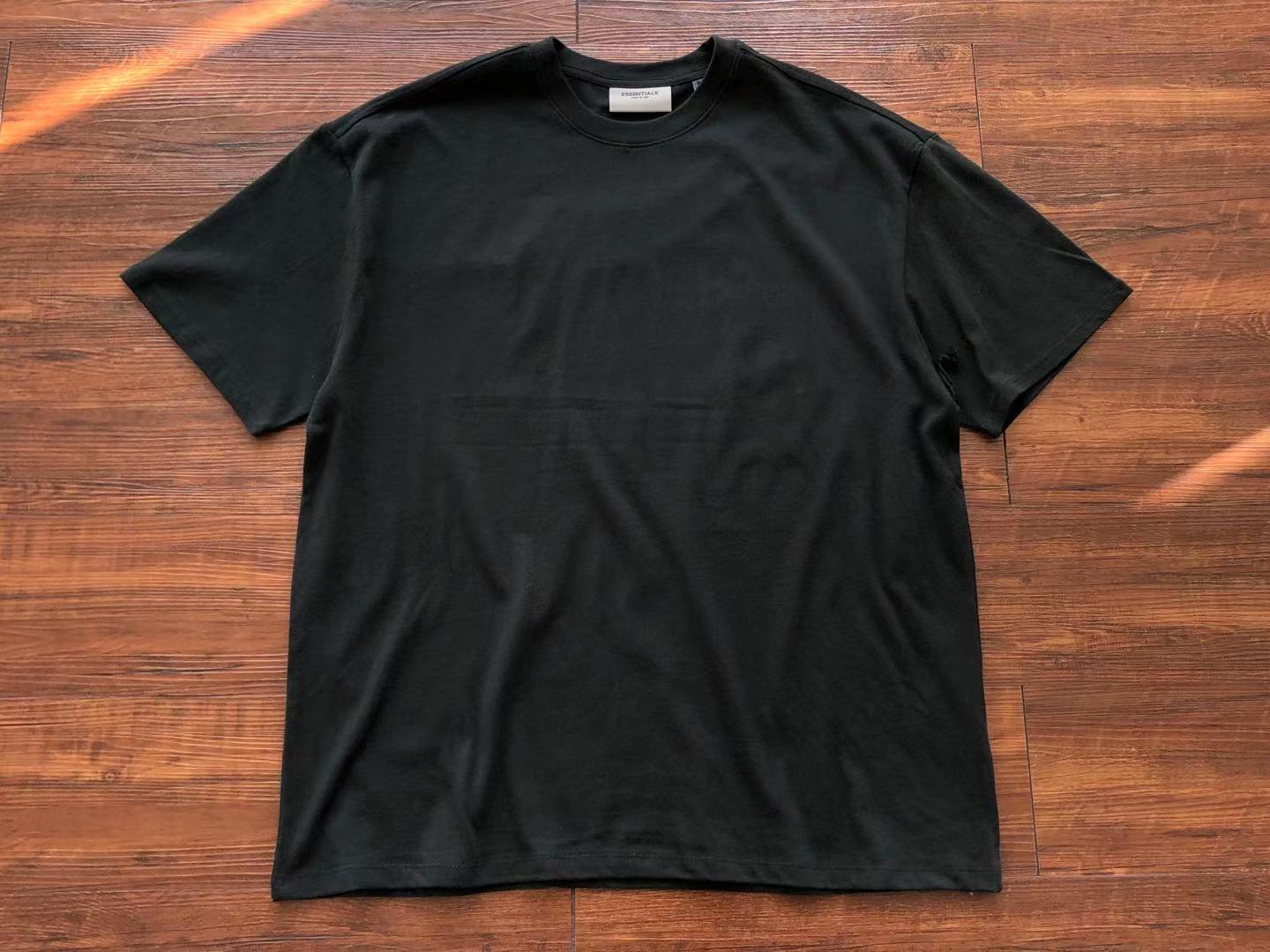 FOG Essentials Tshirt Hk322804