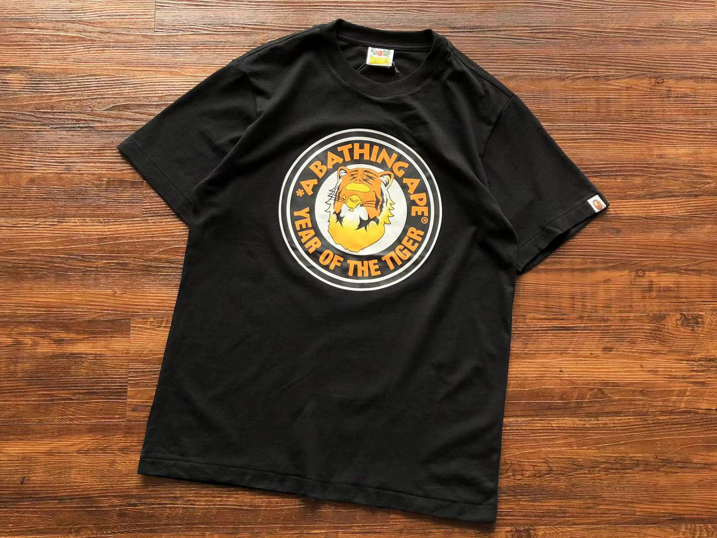 Bathing Ape Bape Tee 180 Hk442613