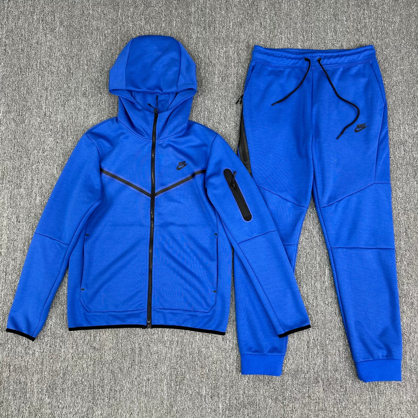 Nike Tech Fleece Hoodie & Joggers Set -22